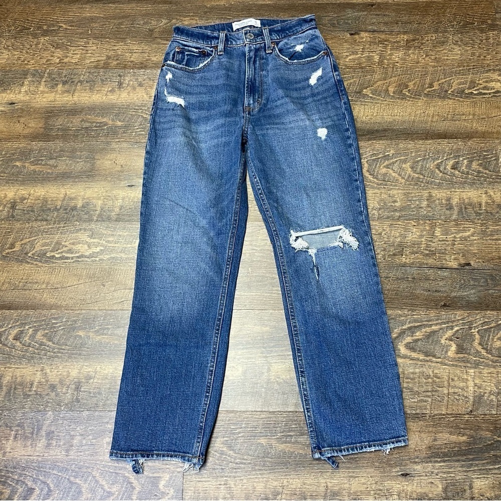 Abercrombie & Fitch Ultra High Rise Ankle Straight Distressed Curve Love 25/0S